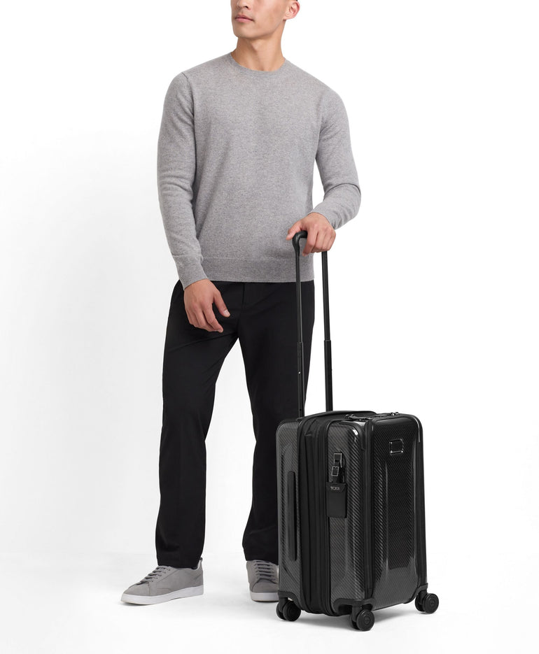 Tumi Tegra-Lite Bagage de cabine extensible à quatre roues avec poche avant pour voyage international
