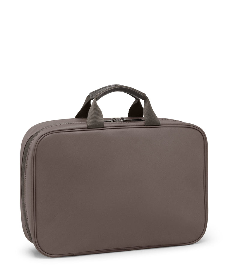 Tumi Voyageur Madeline Cosmétique