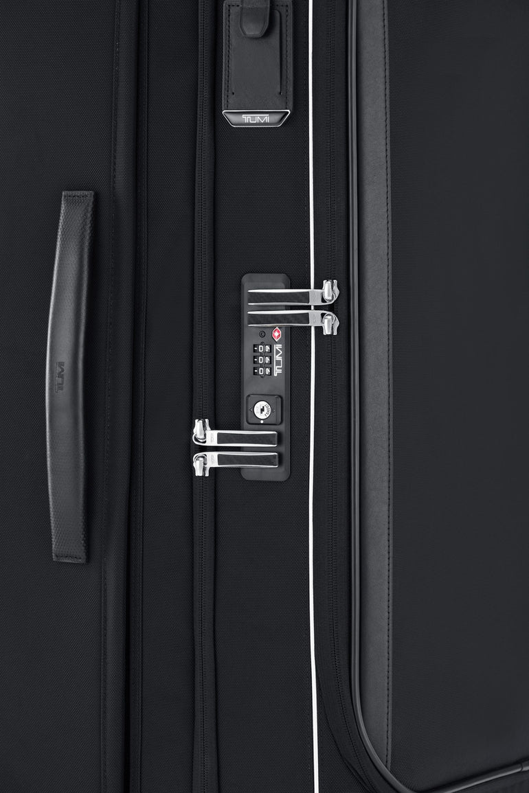 Tumi Arrivé Extended Trip Dual Access 4 Wheeled Packing Case Large Luggage