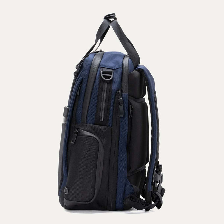 Travelpro Altitude Medium Expandable Laptop Backpack 25-30L