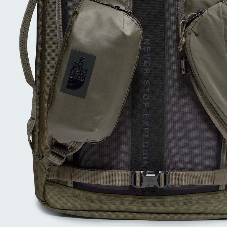 The North Face Base Camp Voyager Pro Travel Pouch - New Taupe Green/TNF Black