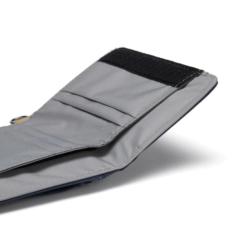 Pacsafe RFIDsafe™ Portefeuille tri-pli avec protection RFID