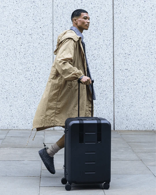 Db Ramverk Check-in Luggage Medium