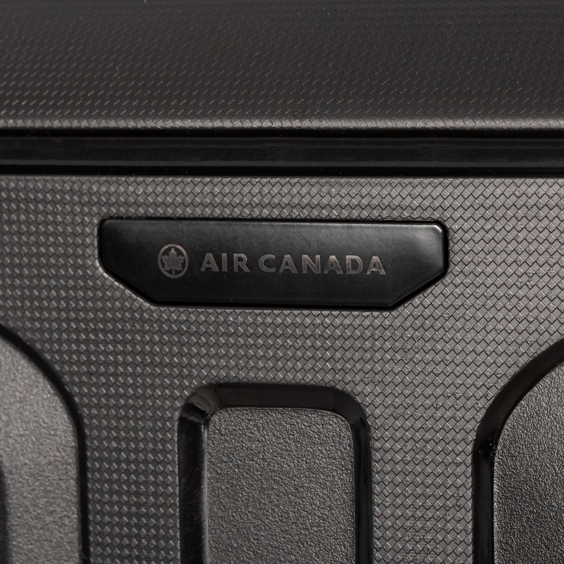 Air Canada Luggage Air Canada Strata 2-Piece Luggage Set (Carry-On & Large)