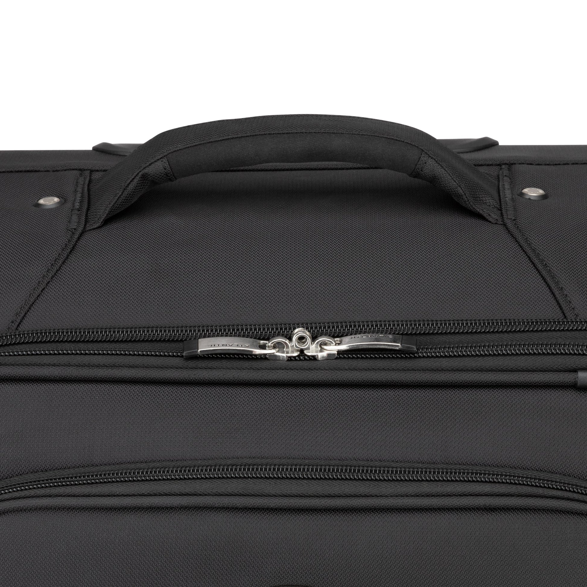 Atlantic Luggage Atlantic Artisan III Spinner Medium Expandable Luggage