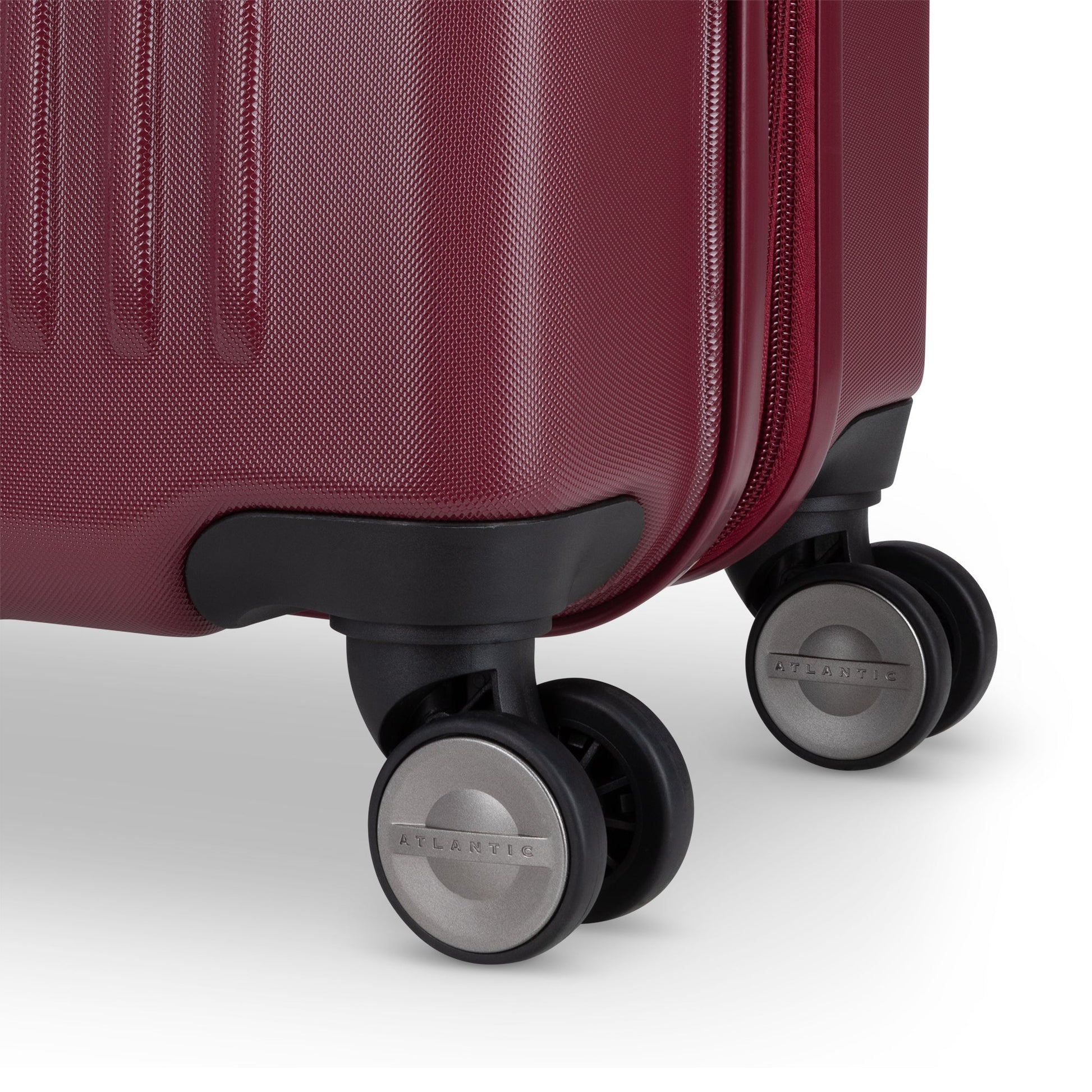 Atlantic Luggage Atlantic Propeller 24" Expandable Upright Luggage