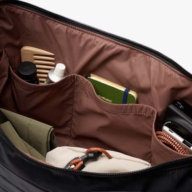 Bellroy Cross-Body Bag Bellroy Laneway Crescent Bag 12L