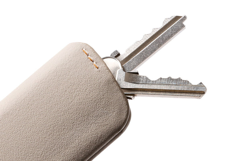 Bellroy Key Cover Plus - Third Edition - INNOVERA™ Edition - INNOVERA™ Tahini