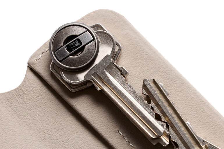Bellroy Key Cover Plus - Third Edition - INNOVERA™ Edition - INNOVERA™ Tahini