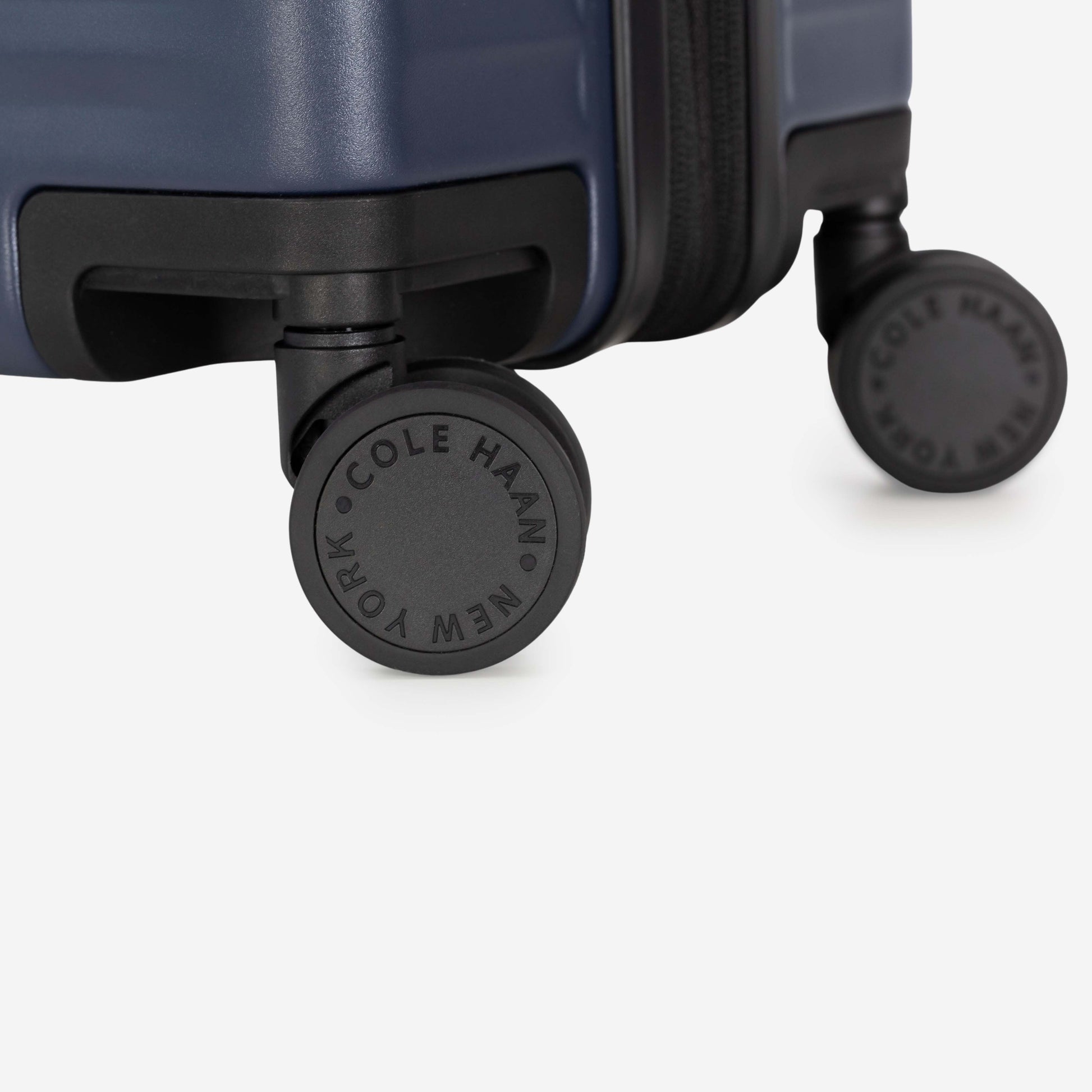 Cole Haan Luggage Cole Haan Traverse Series Premium Hardside Medium Checked Luggage
