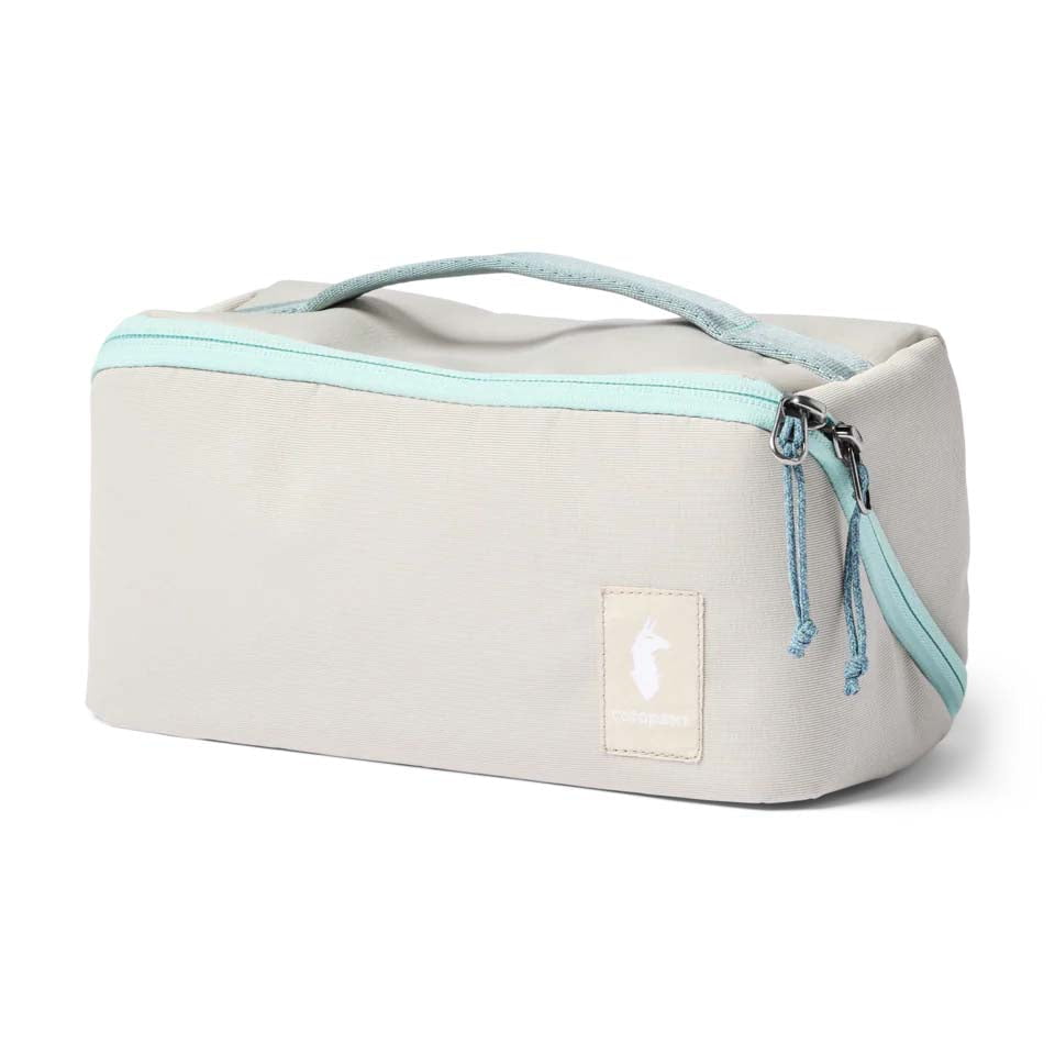 Cotopaxi Travel Accessories Mineral Cotopaxi Viaje Toiletry Kit - Cada Día - Mineral