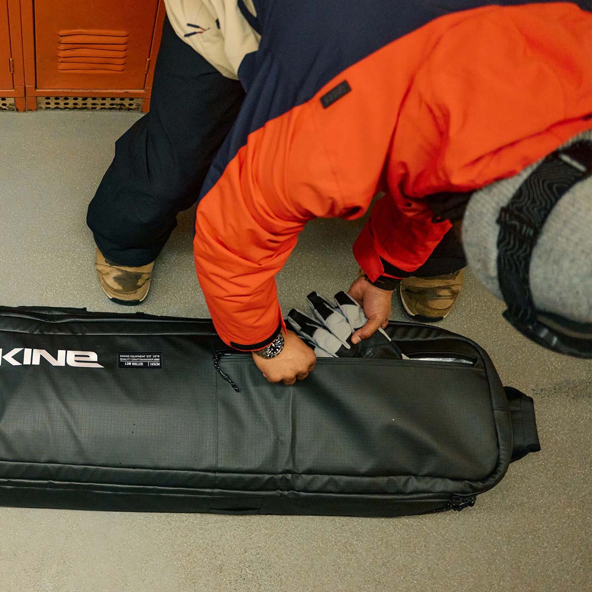Dakine Snowboard Bag Black Dakine Low Roller Snowboard Bag 165cm - Black