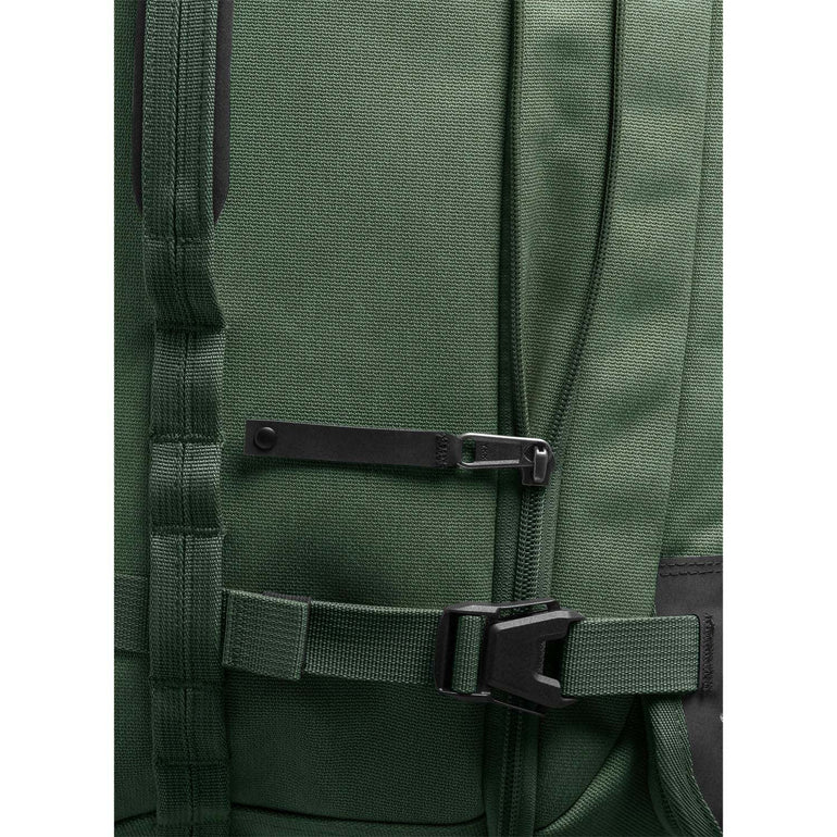 Eagle Creek Luggage Eagle Creek Gear Warrior XE 2-Wheel Convertible Carry-On Luggage