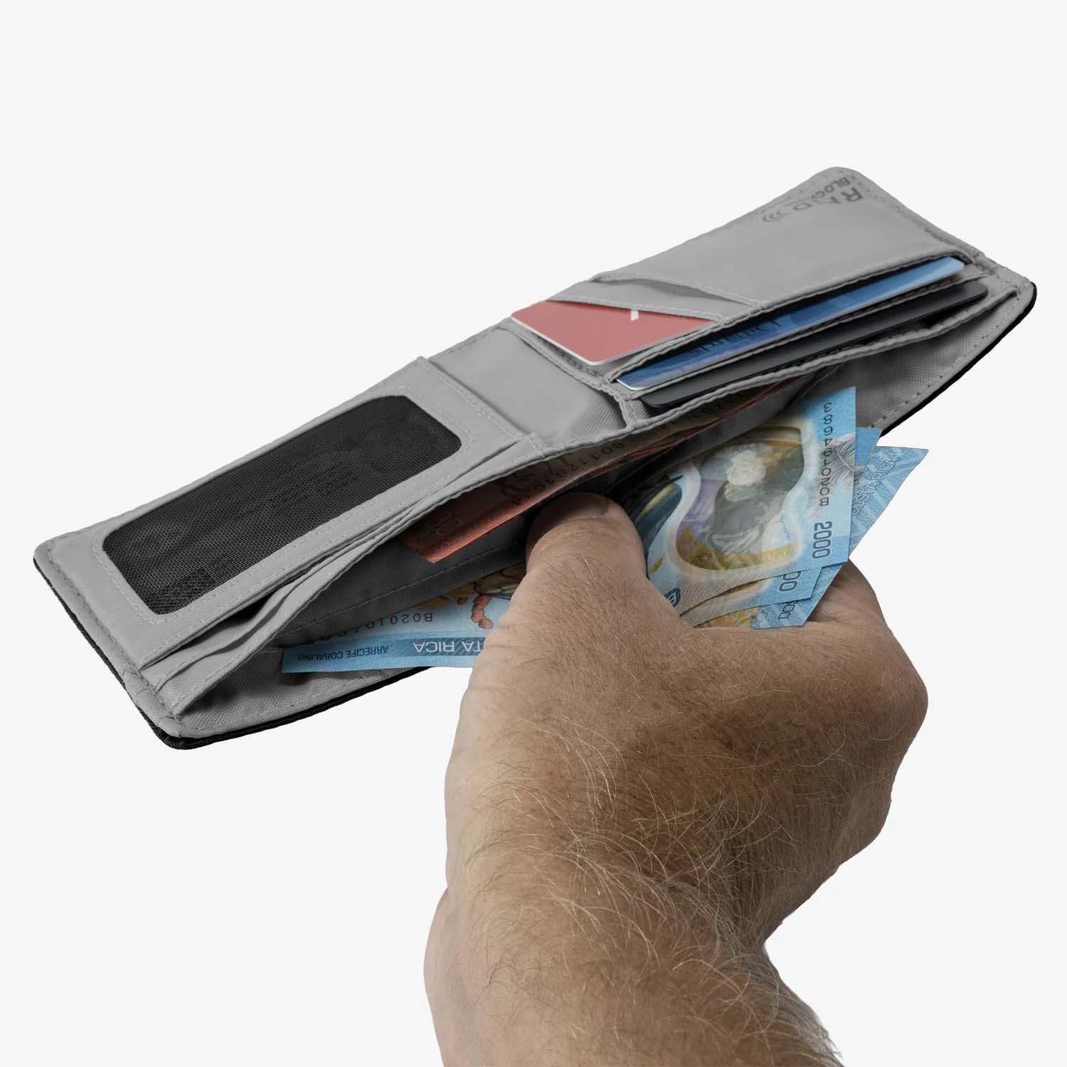 Eagle Creek Wallets Eagle Creek Stash RFID Bi-Fold Wallet