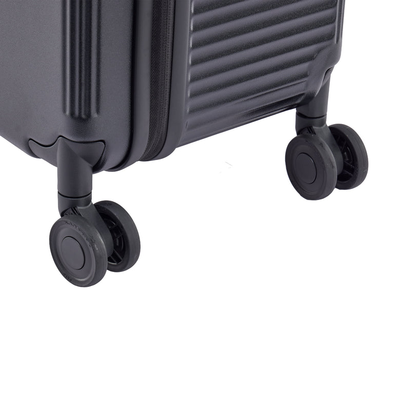 Explorer Luggage Explorer Axis Medium Luggage
