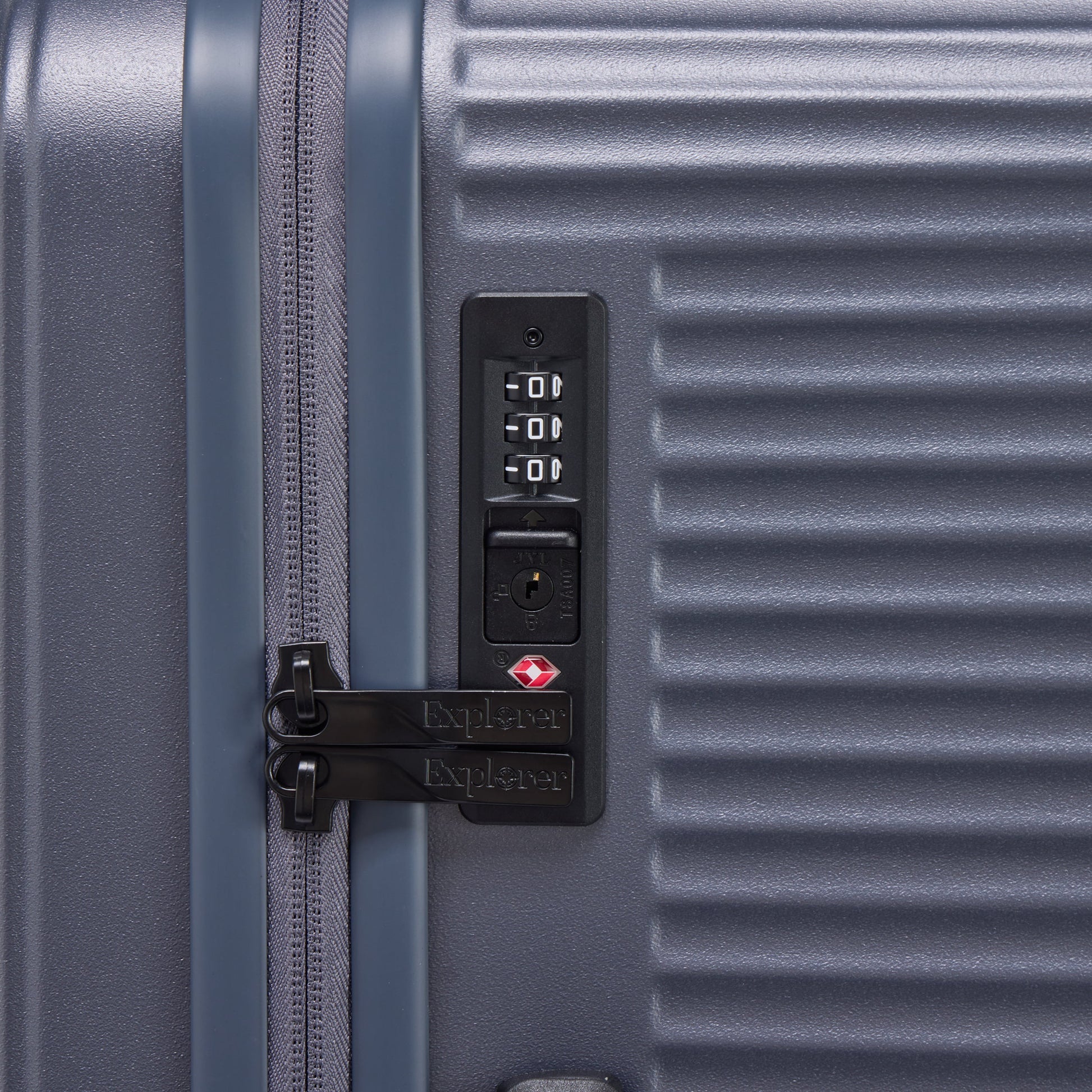 Explorer Luggage Explorer Axis Medium Luggage