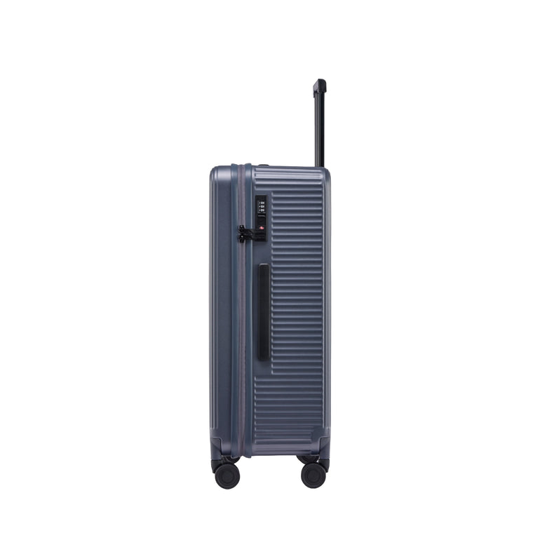 Explorer Luggage Explorer Axis Medium Luggage