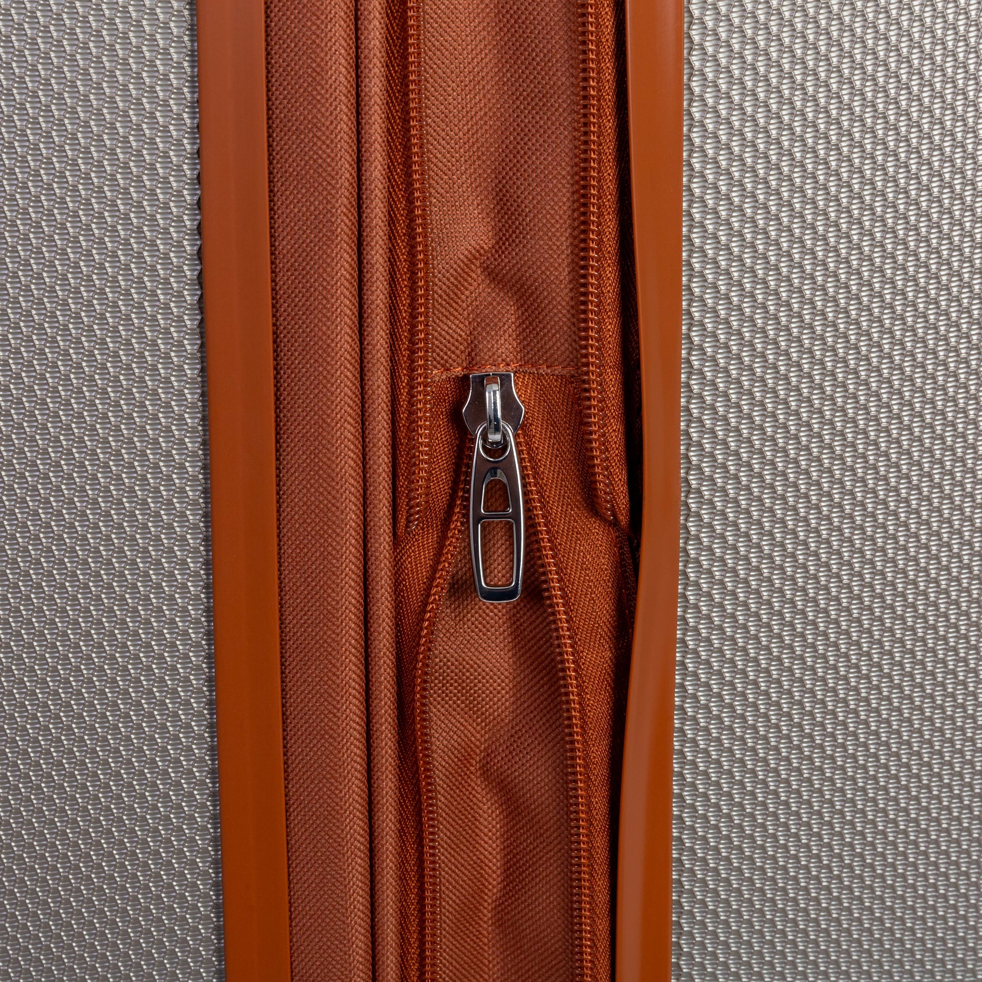 Explorer Luggage Explorer First Class Expandable Luggage Set