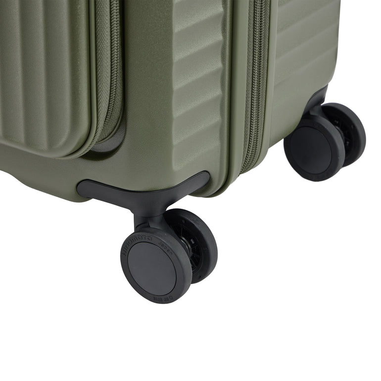 Explorer Luggage Explorer Terra Expandable Medium Luggage