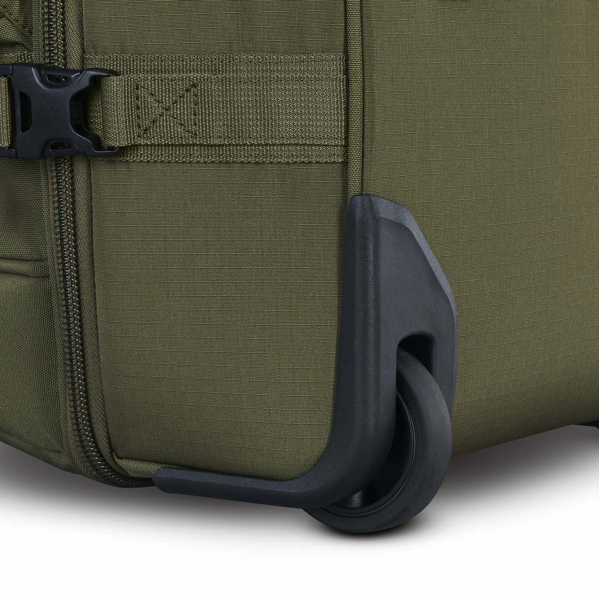 High Sierra Wheeled Duffle High Sierra Pathsetter 22" Wheeled Duffle