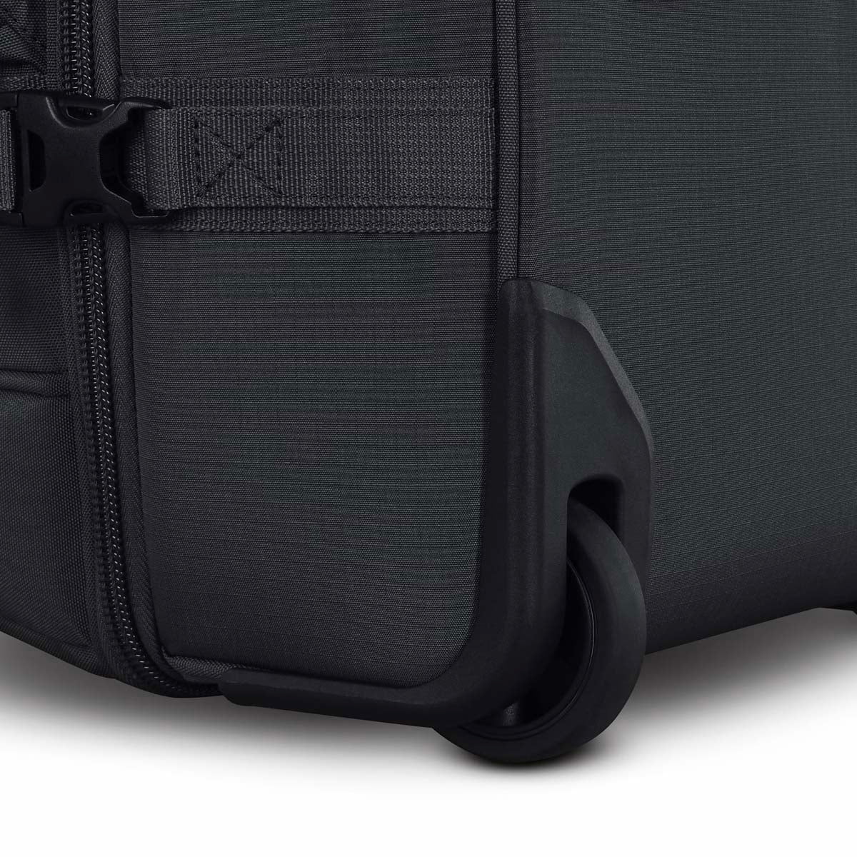 High Sierra Wheeled Duffle High Sierra Pathsetter 28" Wheeled Duffle