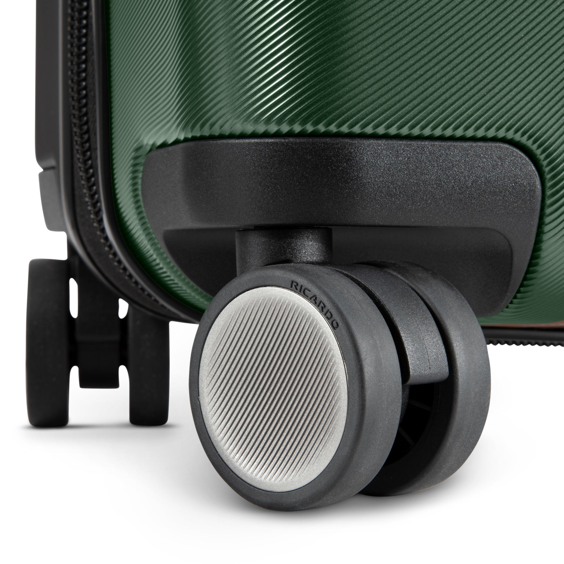 Ricardo Beverly Hills Luggage Ricardo Beverly Hills Montecito 2.0 Hardside Expandable Spinner 3-Piece Luggage Set