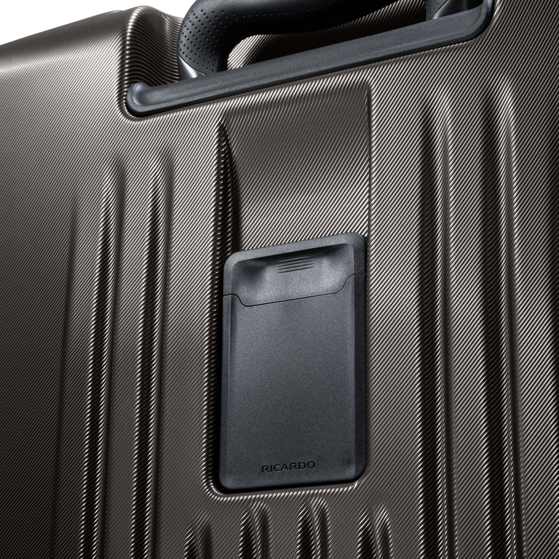 Ricardo Beverly Hills Luggage Ricardo Beverly Hills Montecito 2.0 Hardside Large Check-In Expandable Spinner Luggage