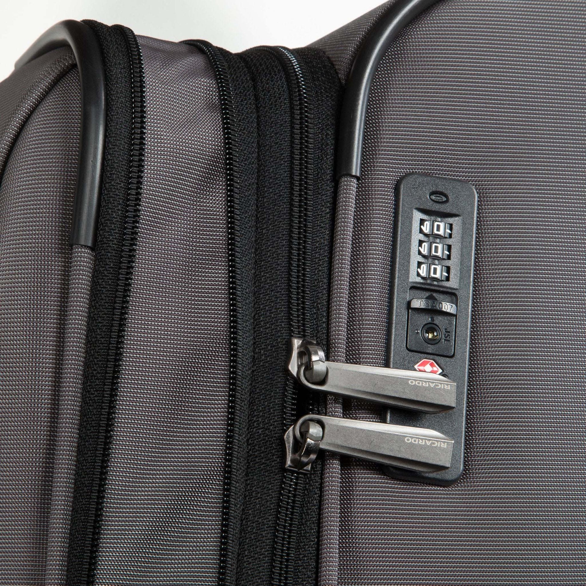 Ricardo Beverly Hills Luggage Ricardo Beverly Hills Montecito 3.0 Softside 21" Carry-On Luggage