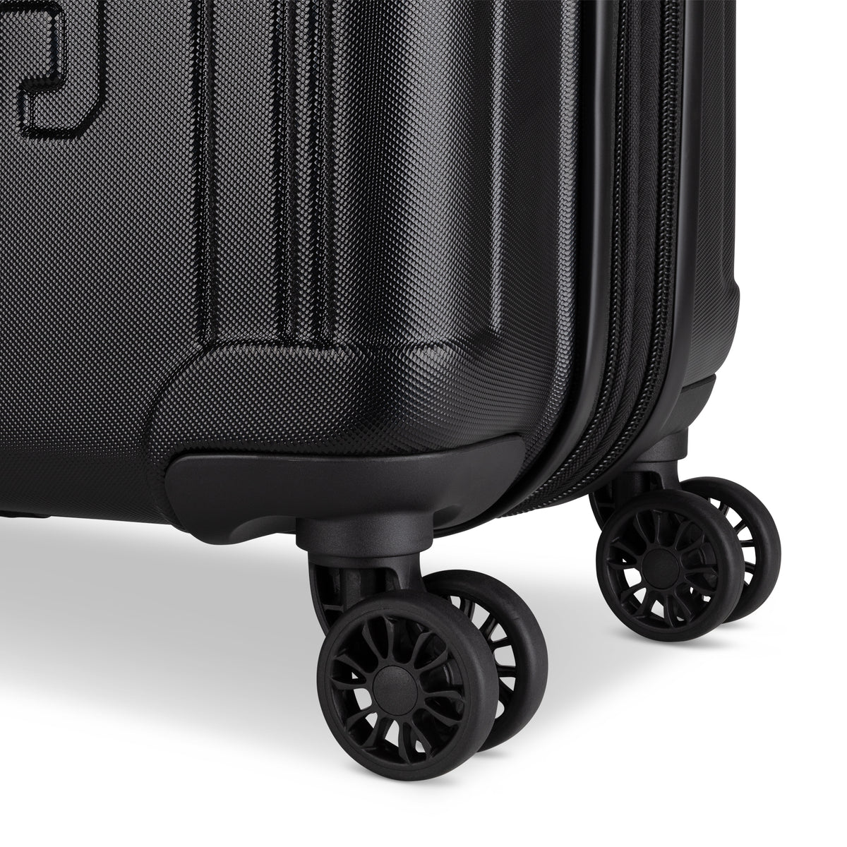 Roots Luggage Roots Identity Expandable Spinner 28" Large Luggage