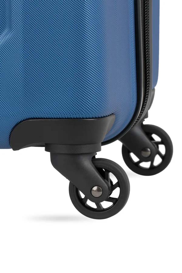 Swiss Gear Luggage Blue Swiss Gear The Chrome Large Checked Spinner Luggage