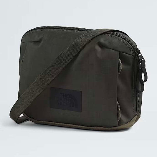 The North Face Cross-Body Bag New Taupe Green/TNF Black The North Face Base Camp Voyager Pro Crossbody - New Taupe Green/TNF Black