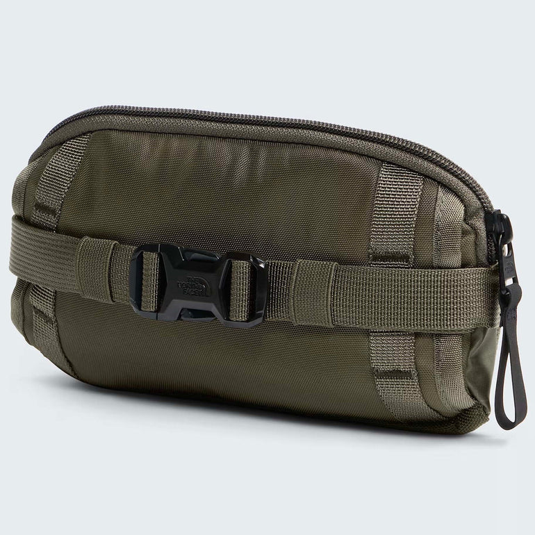 The North Face Travel Accessories New Taupe Green/TNF Black The North Face Base Camp Voyager Pro Travel Pouch - New Taupe Green/TNF Black