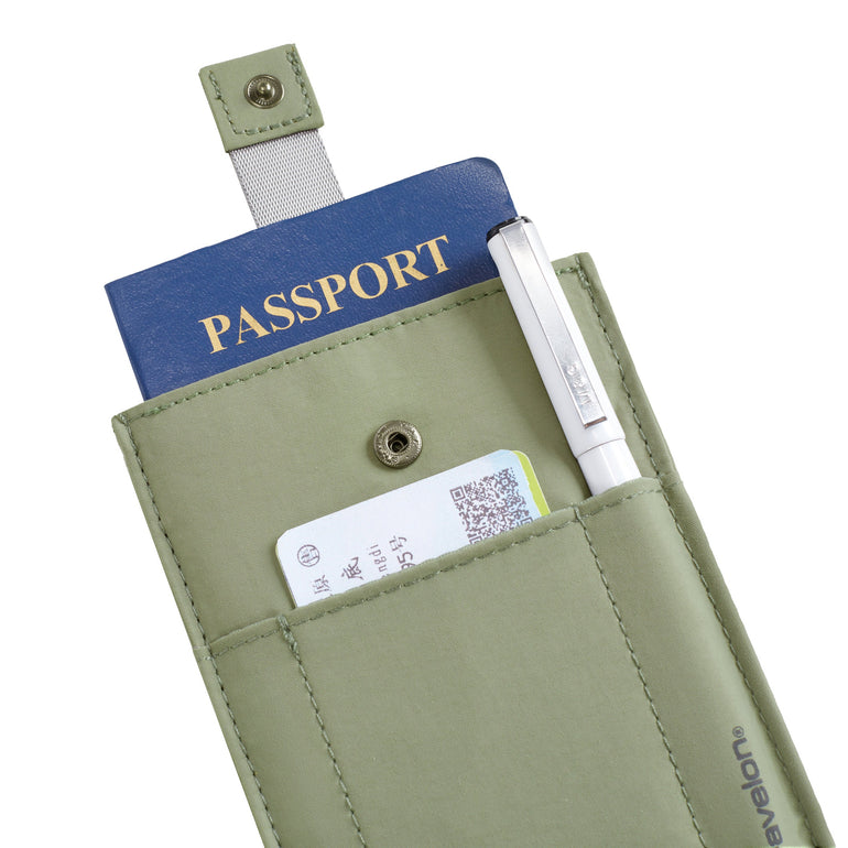 Travelon Passport Case Travelon RFID Blocking Pull-Up Passport Holder