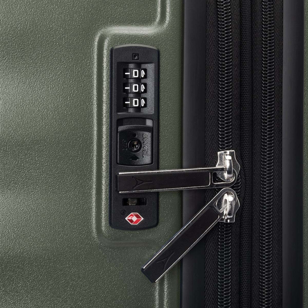 Travelpro Luggage Travelpro Maxlite Air V2 Compact Carry-On Hardside Spinner