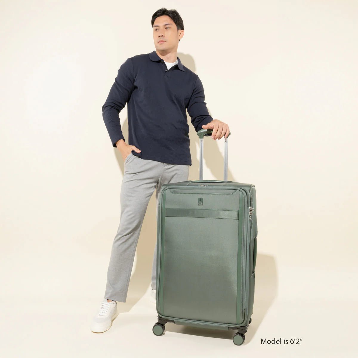 Travelpro Luggage Travelpro VersaPack+ Large Check-In Expandable Spinner Luggage