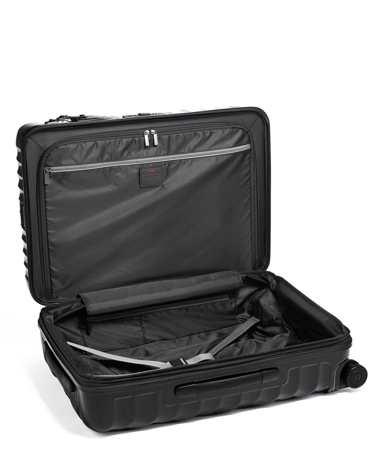 Tumi Luggage Tumi 19 Degree Short Trip Expandable 4 Wheeled Packing Case Medium Luggage