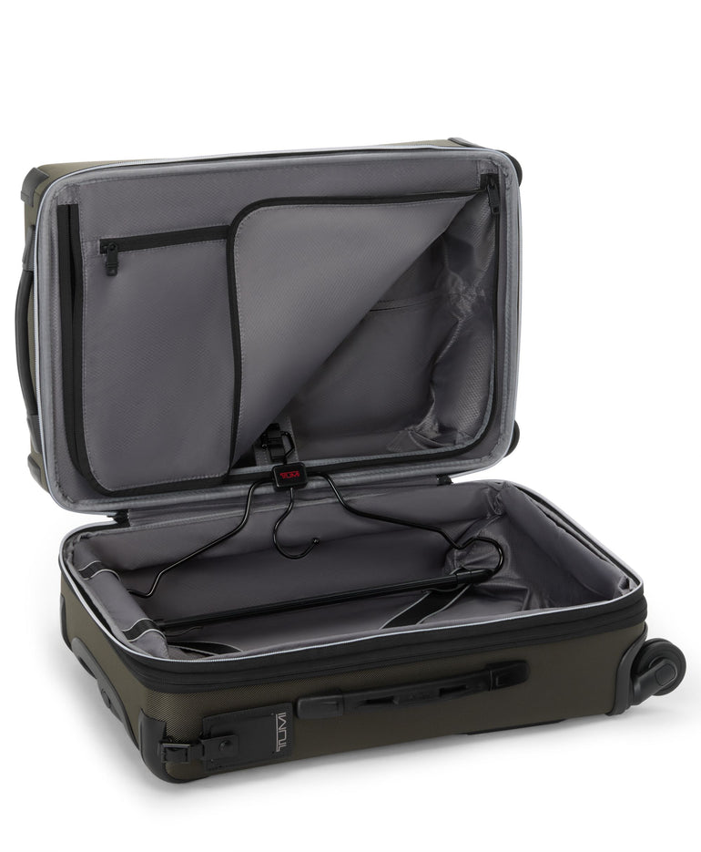 Tumi Luggage Tumi Aerotour International Expandable 4 Wheeled Carry-On Luggage
