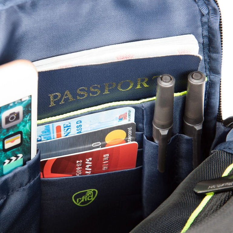 Travelon Anti-Theft Urban Small Crossbody Bag