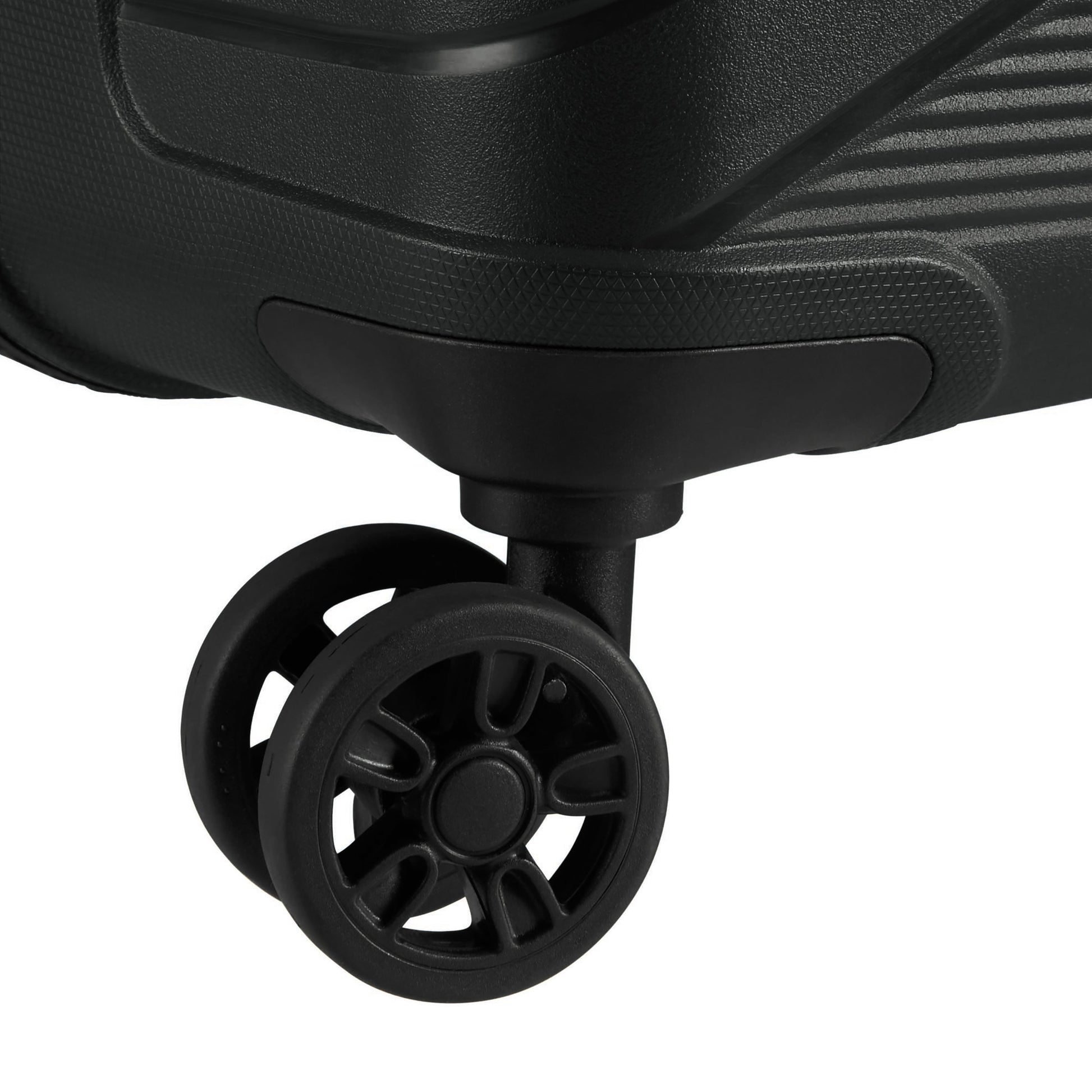 American Tourister Luggage American Tourister Airconic Spinner Medium Luggage