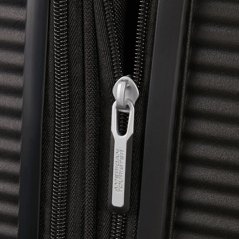 American Tourister Luggage American Tourister Curio Spinner Medium Expandable Luggage