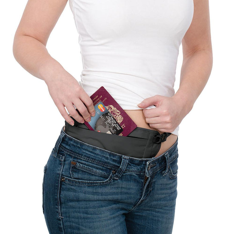 Pacsafe Coversafe™ V100 RFID blocking waist wallet