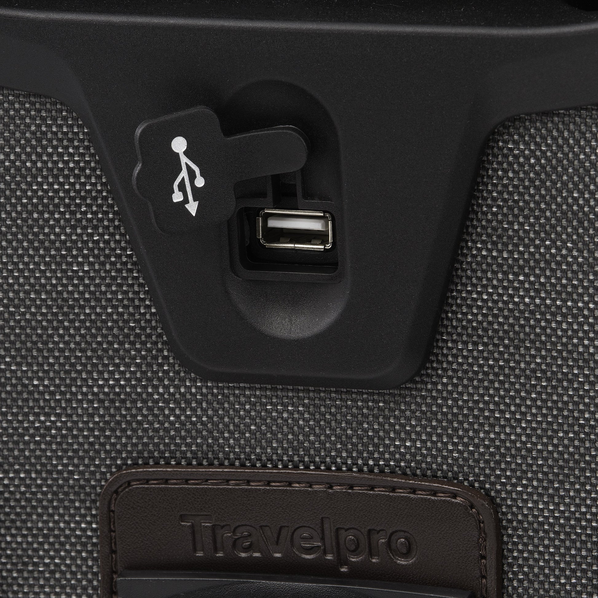 Travelpro Luggage Travelpro Platinum Elite International Expandable Carry-On Spinner Luggage